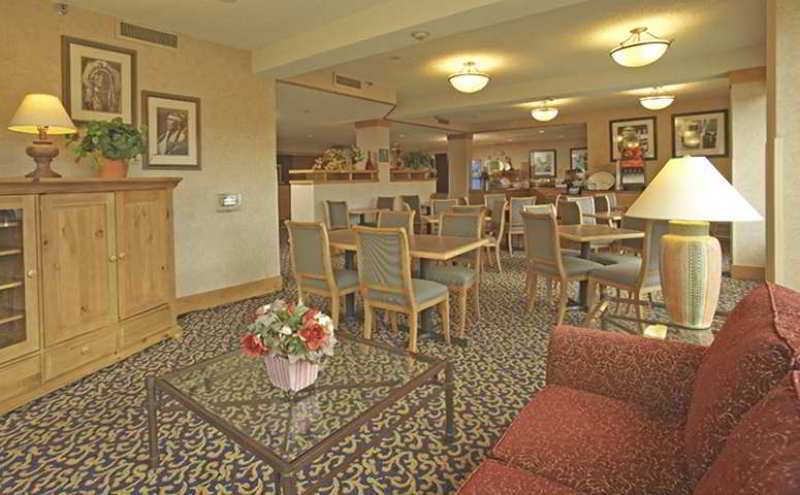 Spark By Hilton Colorado Springs I 25 Central Restaurant foto